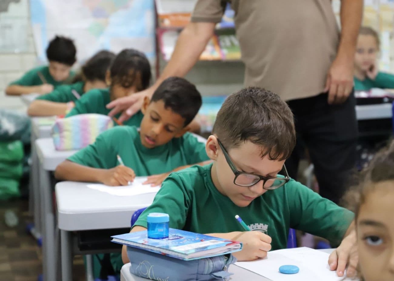 Legislativo de Jaraguá do Sul aprova R$ 5,5 milhões para aquisição de uniformes escolares