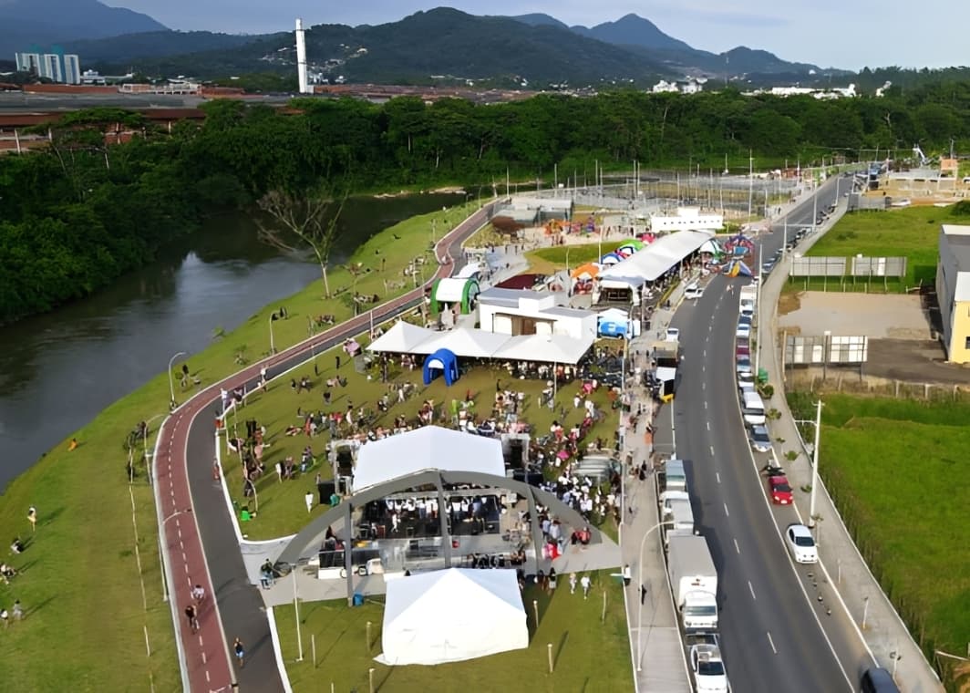 Câmara de Jaraguá do Sul aprova lei que exige placas informativas em áreas públicas ocupadas
