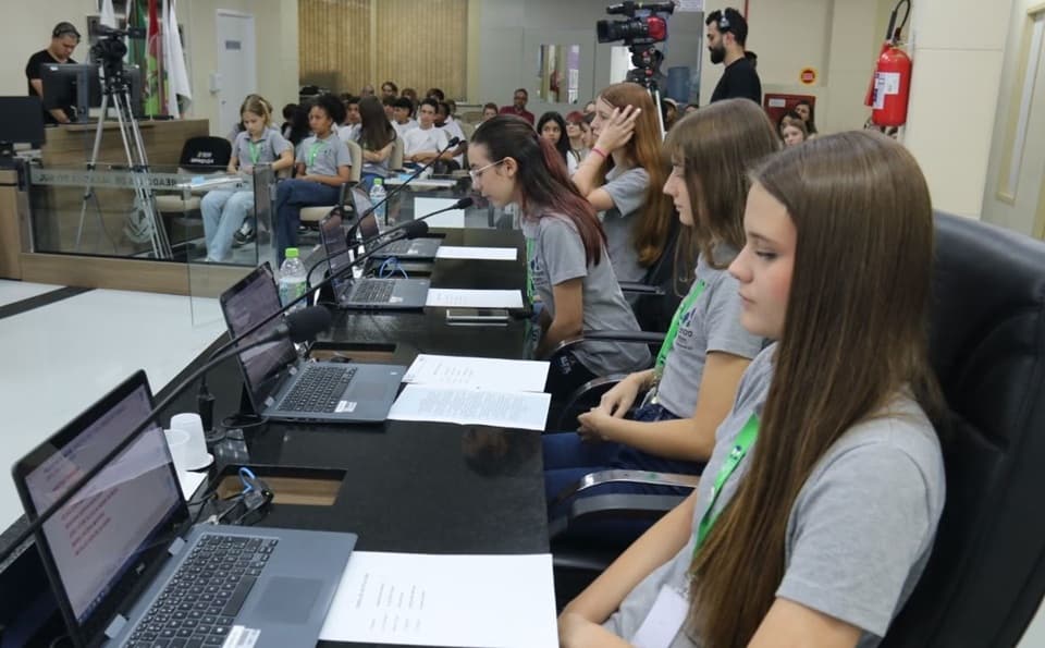 Jaraguá do Sul cria conselho para jovens participarem das decisões sobre o futuro da cidade