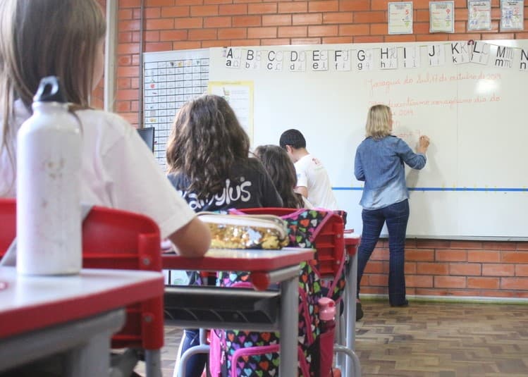 Indicação propõe valorização de professores com mestrado e doutorado em Jaraguá do Sul