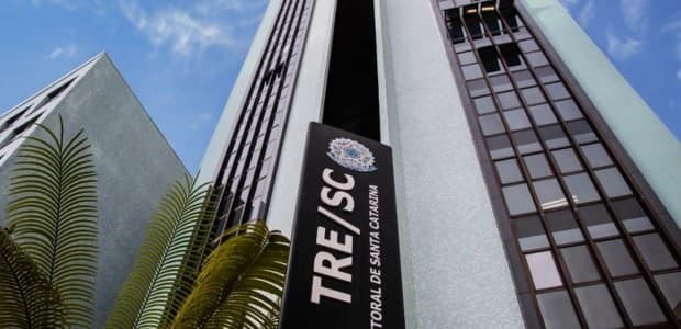 Jaraguá do Sul: Justiça Eleitoral Recebe 55 Denúncias de Propaganda Irregular