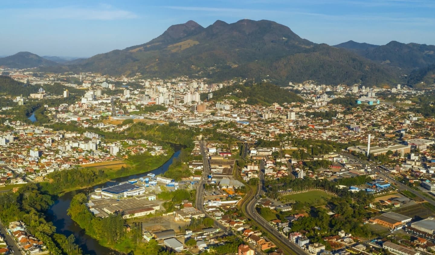 Jaraguá do Sul se Destaca em Segurança com Baixo Índice de Mortes Violentas no Brasil